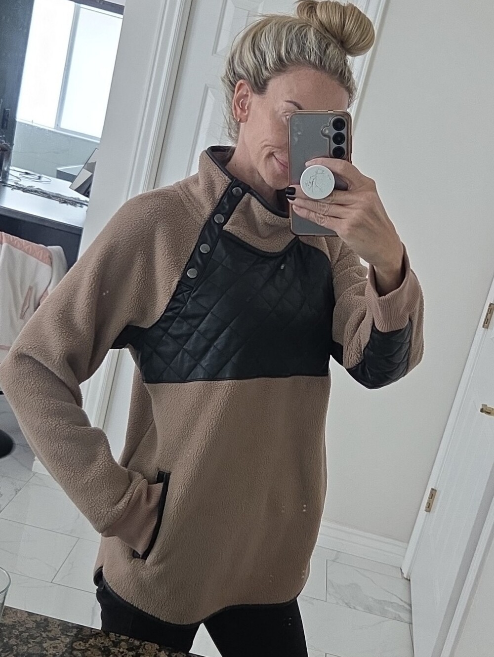 Abercrombie quilted Panel Fleece Pullover Sweater - Tan & faux leather